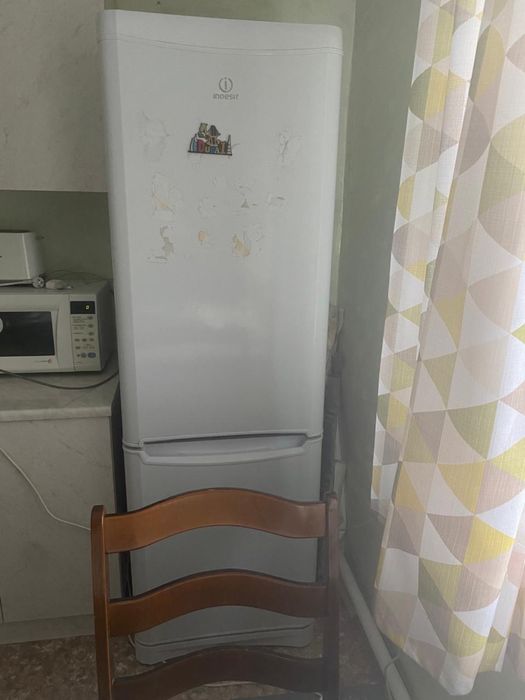 Холодильник Indezit