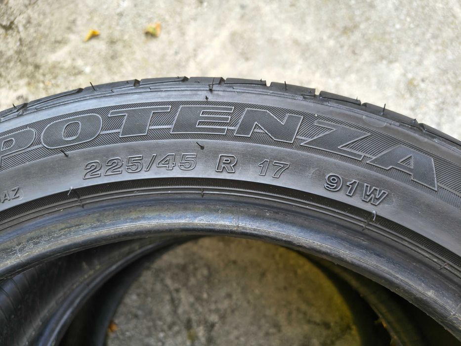 225/45/17 2бр.Bridgestone Летни гуми