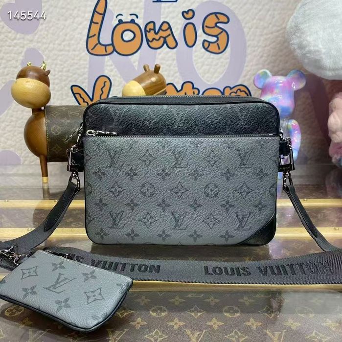 Louis Vuitton Trio Messenger