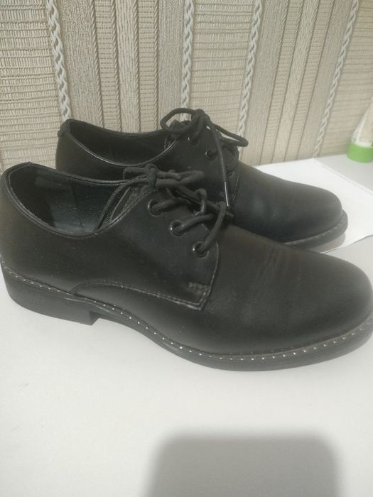 Женская обувь , кожа