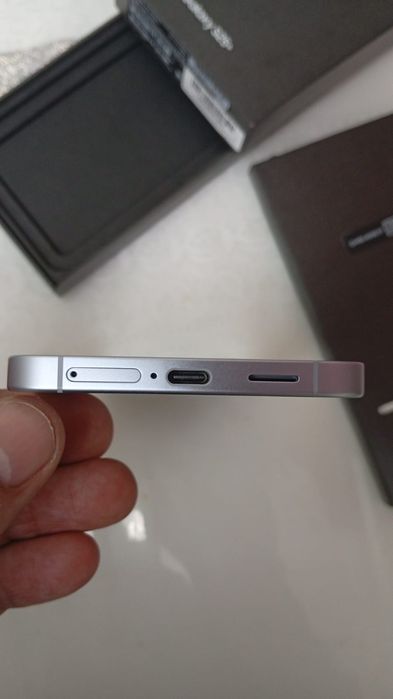 Срочно Samsung S25+ plus 256gb