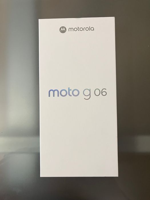 Мобилен телефон Motorola g06 син