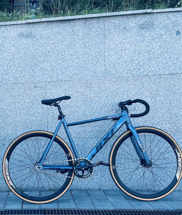 FIXE Road новый серого света