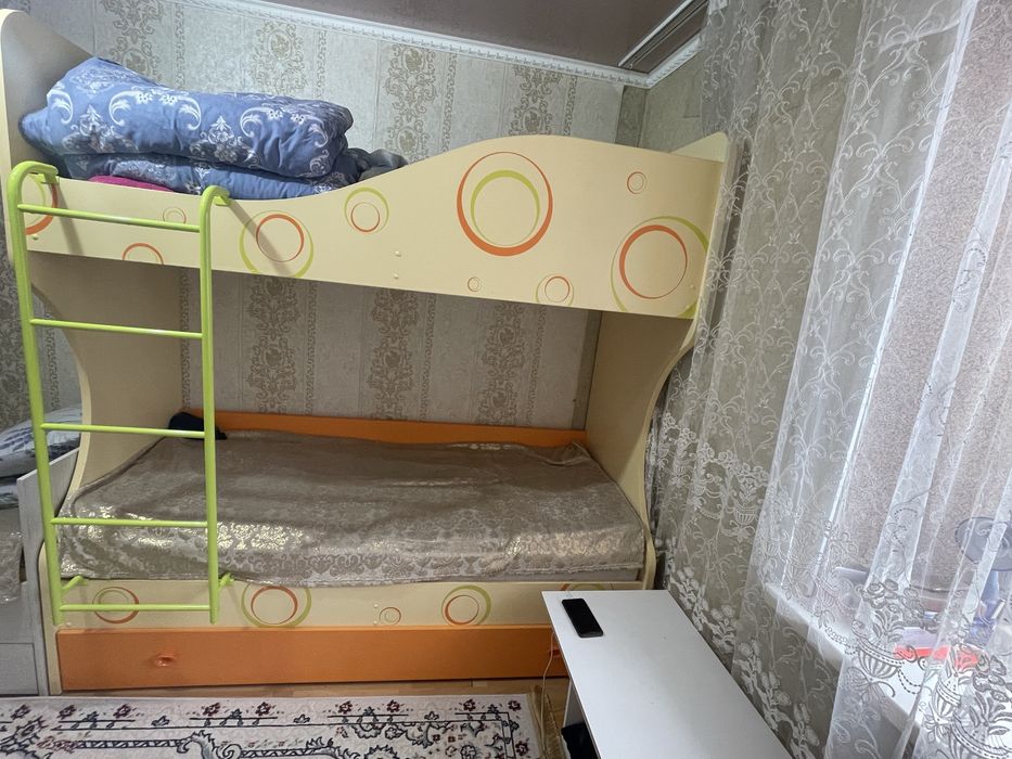 Кровать двухярусный