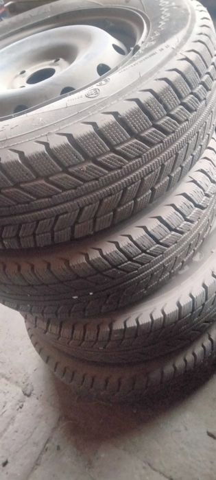 Шины с дисками 195/65/15 зимние