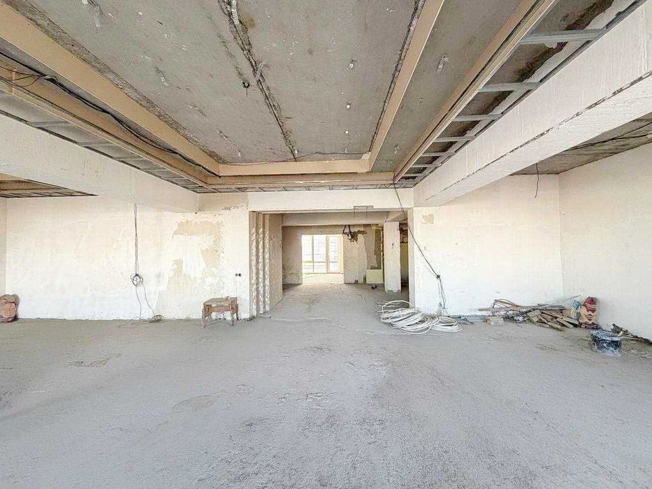 Срочно Центр. Габус. Метро Айбек. 220 м² свободы