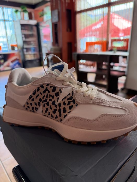 Маратонки new balance
