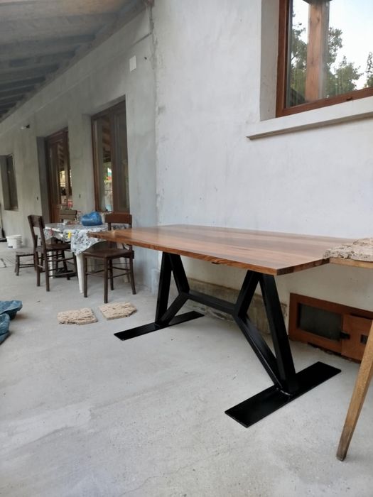 Ръчно изработена маса