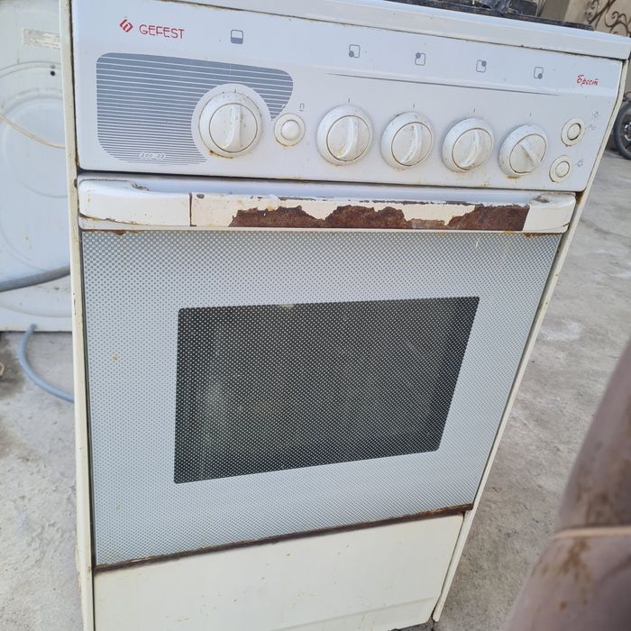 Газ плита 4 конфорочная