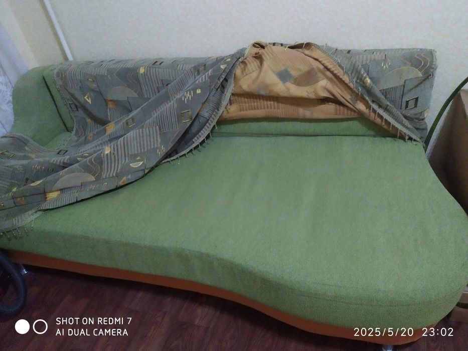 Продается диван - гитара Раскладной