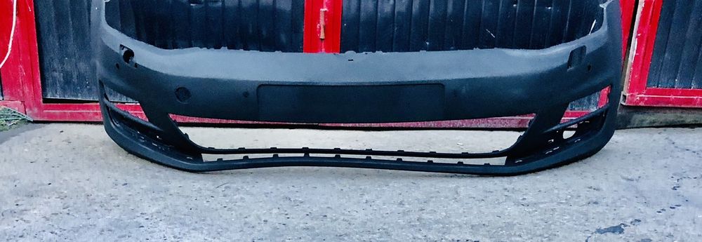 Предна броня VW Golf 7 модел 2013-2017г. 5G0 807 221. #165.