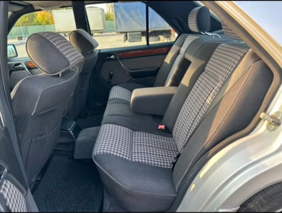 Продам автомобиль мерседес w124