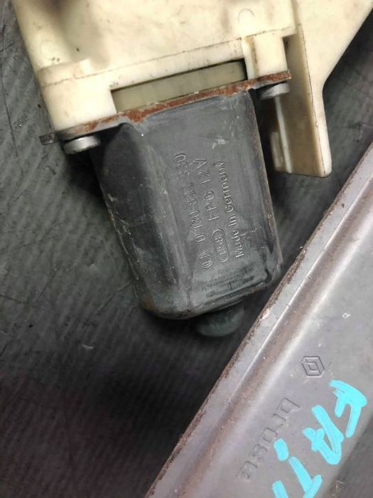 macara cu motoras stanga fata renault laguna 3