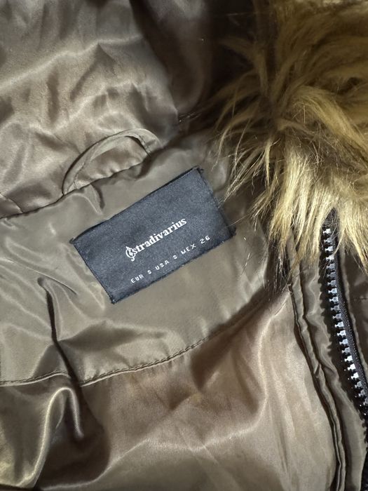 Дамско зимно яке Stradivarius цвят каки