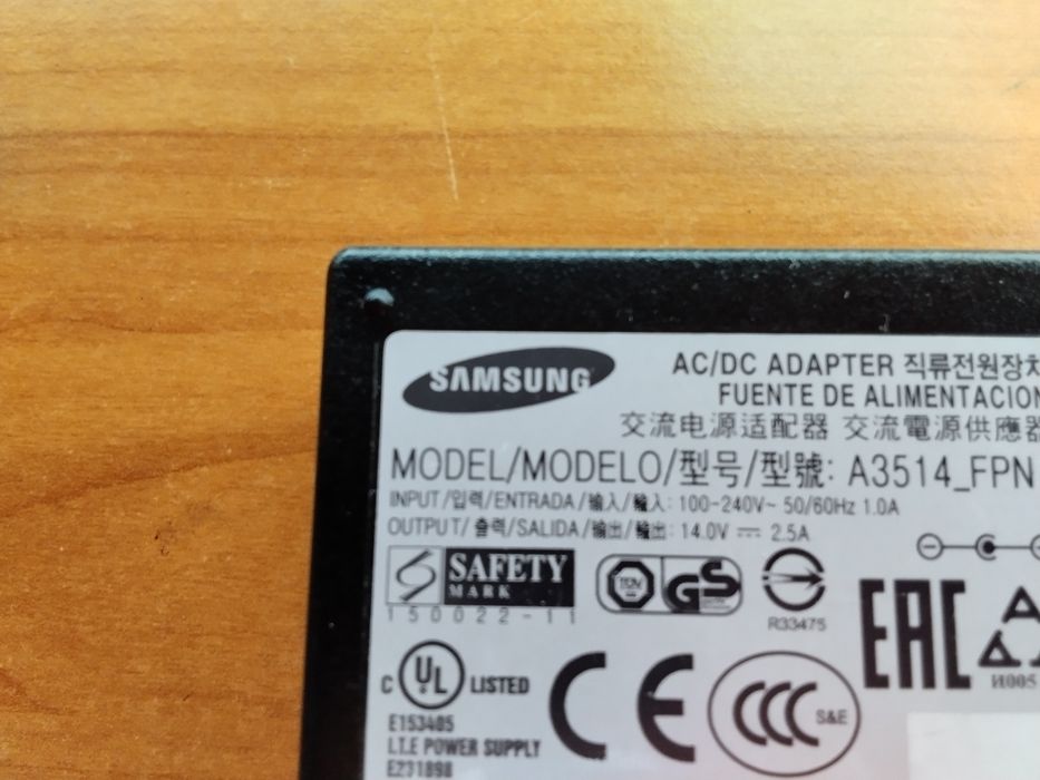 много ценно и оригинално захранване за монитори на Самсунг 14 волта
