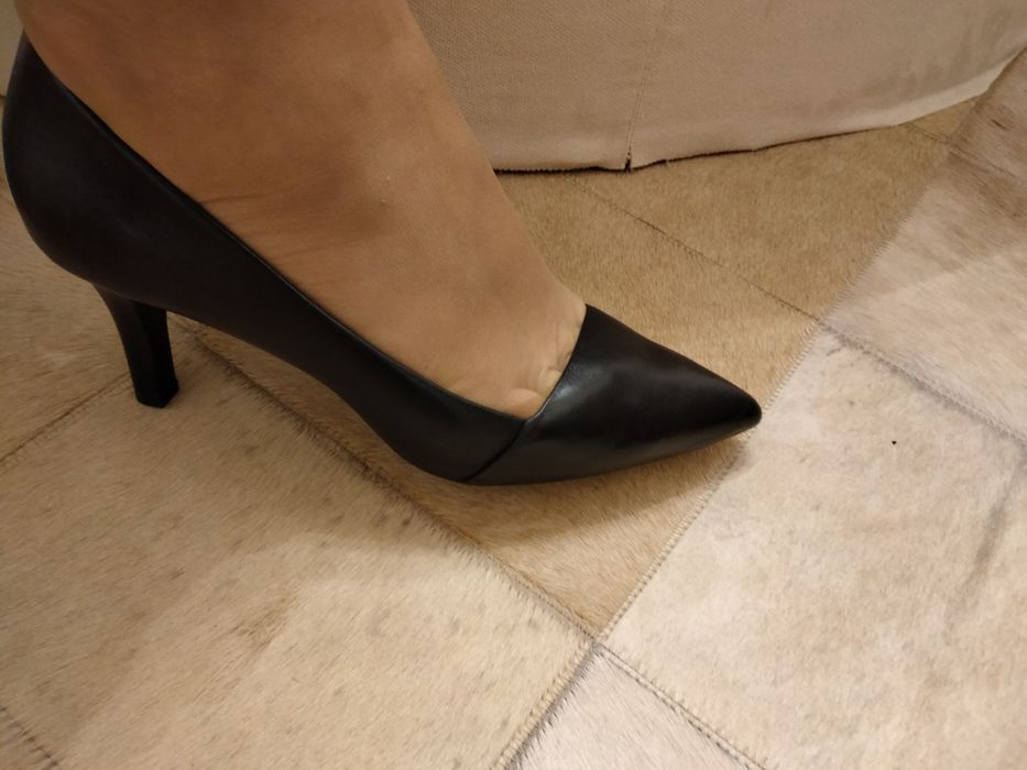 Pantofi de dama din piele naturala măr. 39