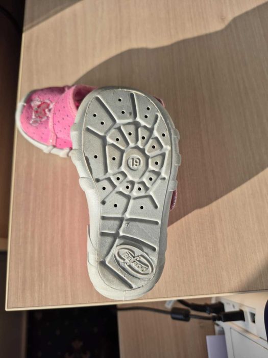 пантофи ясла / детска градина / сандали