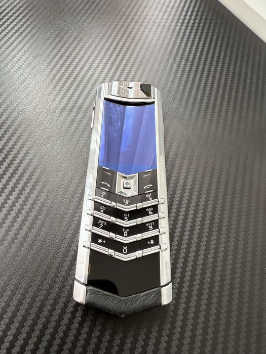 Vertu Signature V