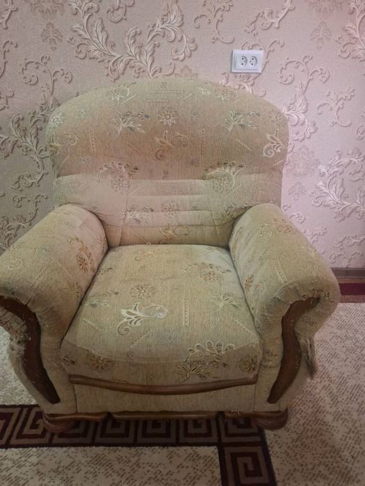 Диван с креслами