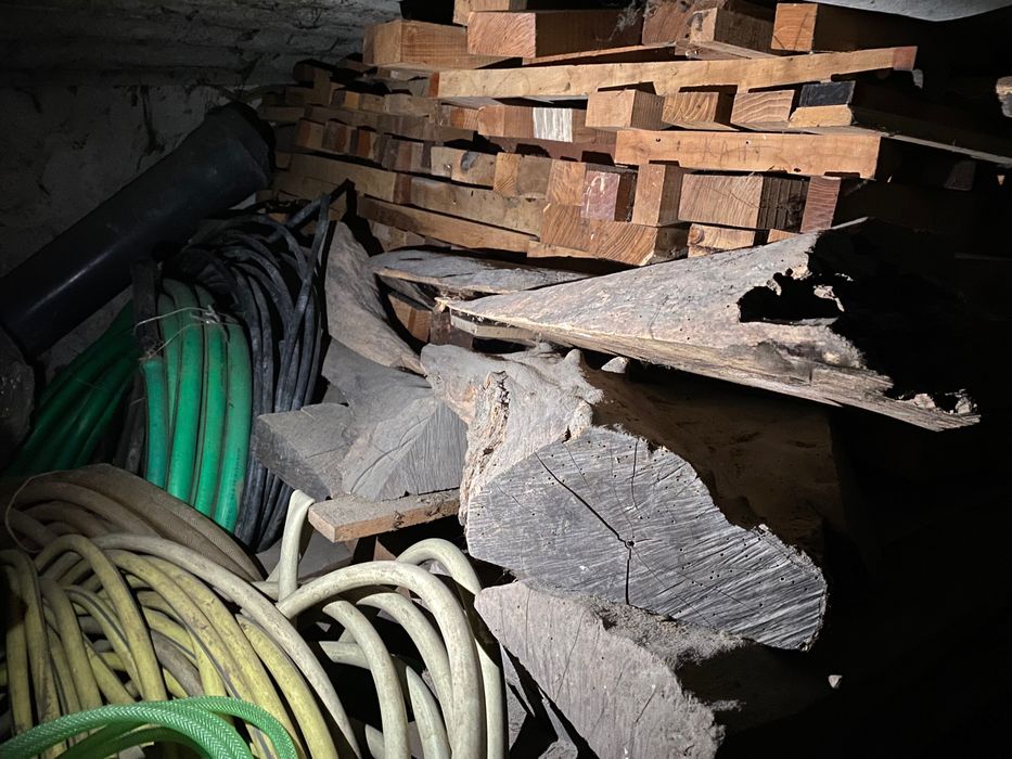 Дърво тик и орех