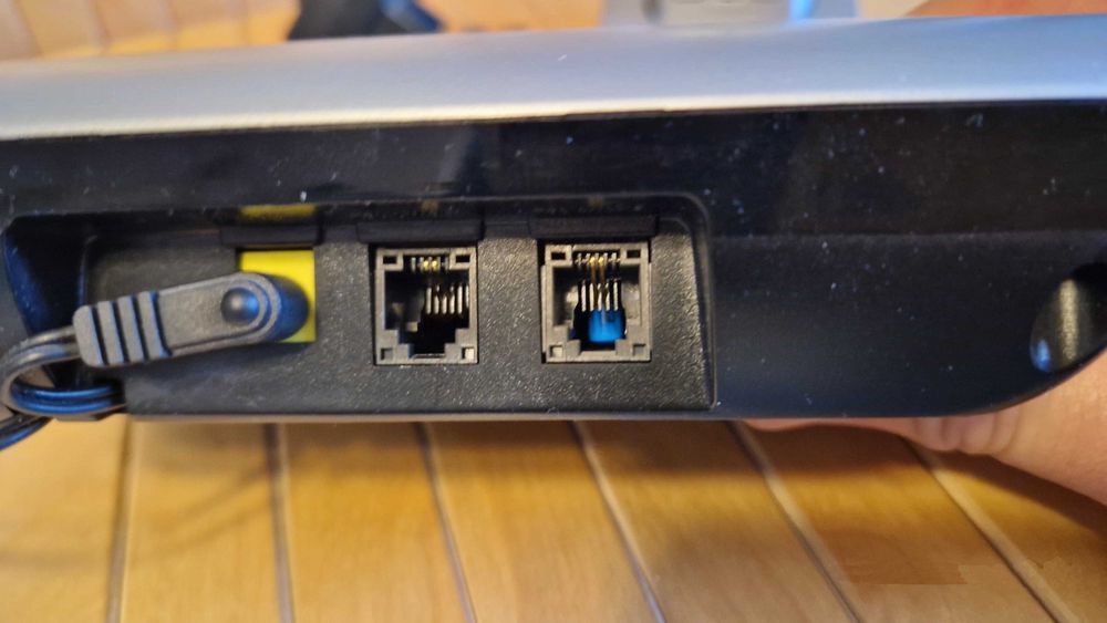 Centrală Telefonică Gigaset C285 – Bază + 2 Receptoare Wireless