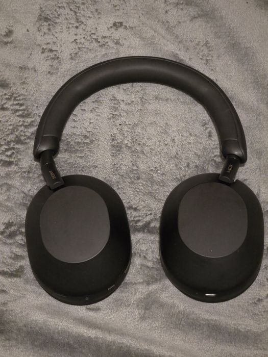 Наушники WH-1000XM5 Sony