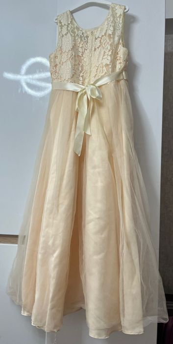 Нарядное платье для девочки