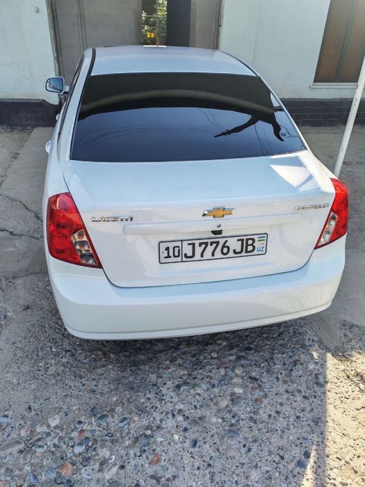 Chevrolet Lasetti. Sotiladi srochno