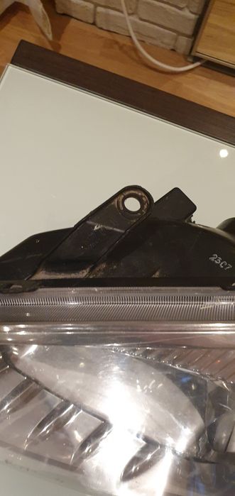 Фар за Тойота Рав 4