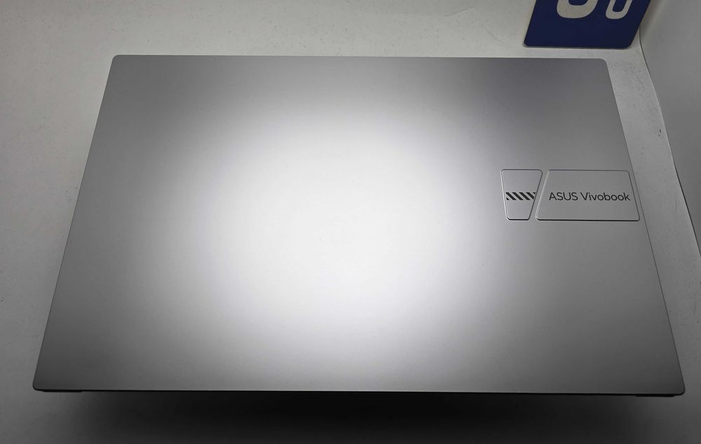 ASUS Vivobook 15   Ryzen 7 170/16GB/512SSD/FHD/Подсветка