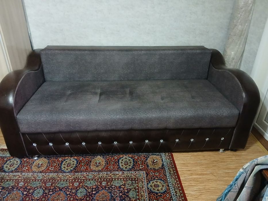 Продам диван б/у