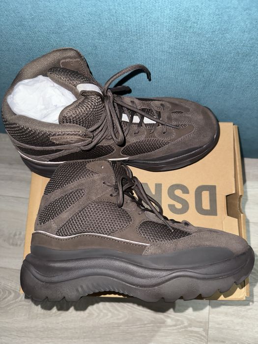 Yeezy desert boot oil