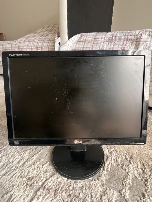 Монитор 19" LG Flatron W1942SE (1440x900)