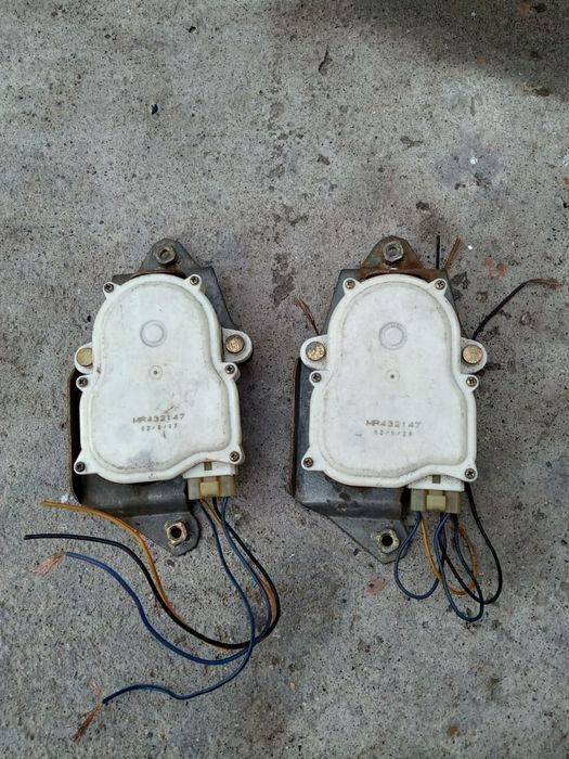 Замки дверей  Montero Sport