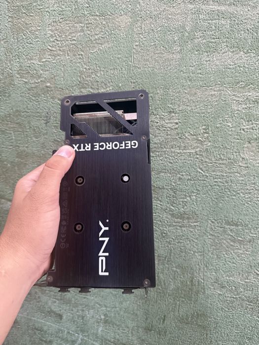 Rtx 4060 8gb Palit/Pny pochti yengi