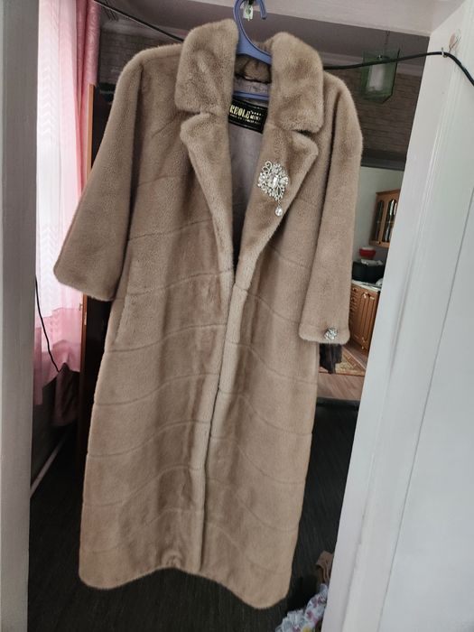 Продам шубу практически новая