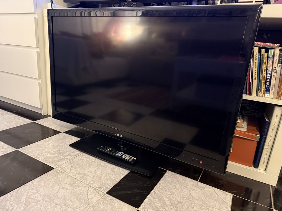 Телевизор LG 47 LE5300 Full HD