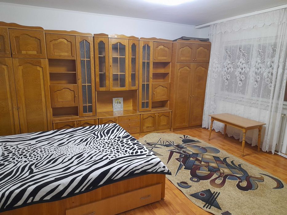 Inchiriez apartament cu o camera ansamblul Buzăului