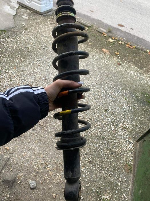 Заден амортисьор ляв и десен Toyota Corolla 2001-2006