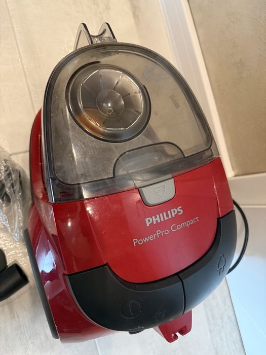 Ръчна прахосмукачка Philips Power
