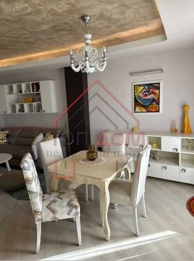 Дава се под наем Двустаен апартамент в Варна, Център - 110 кв.м за 850 € - Снимка #3