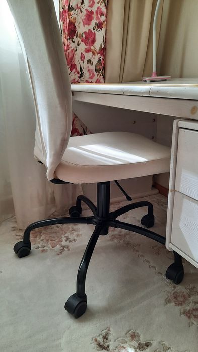 Стол письменный растущий