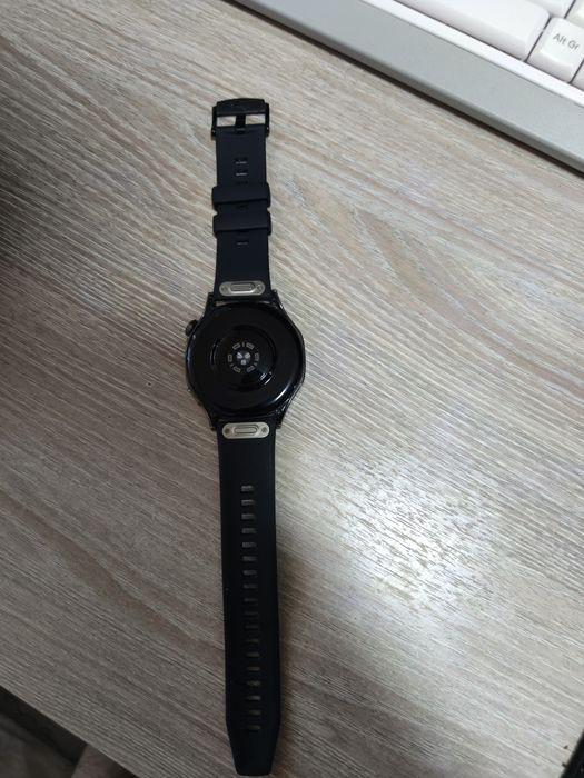 Продам смарт часы Huawei Watch GT 5