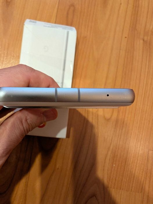 телефон Google Pixel 7a, в добро състояние