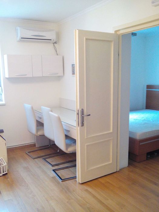 inchiriez garsoniera dubla cocheta  Ploiesti -gara de sud  350E