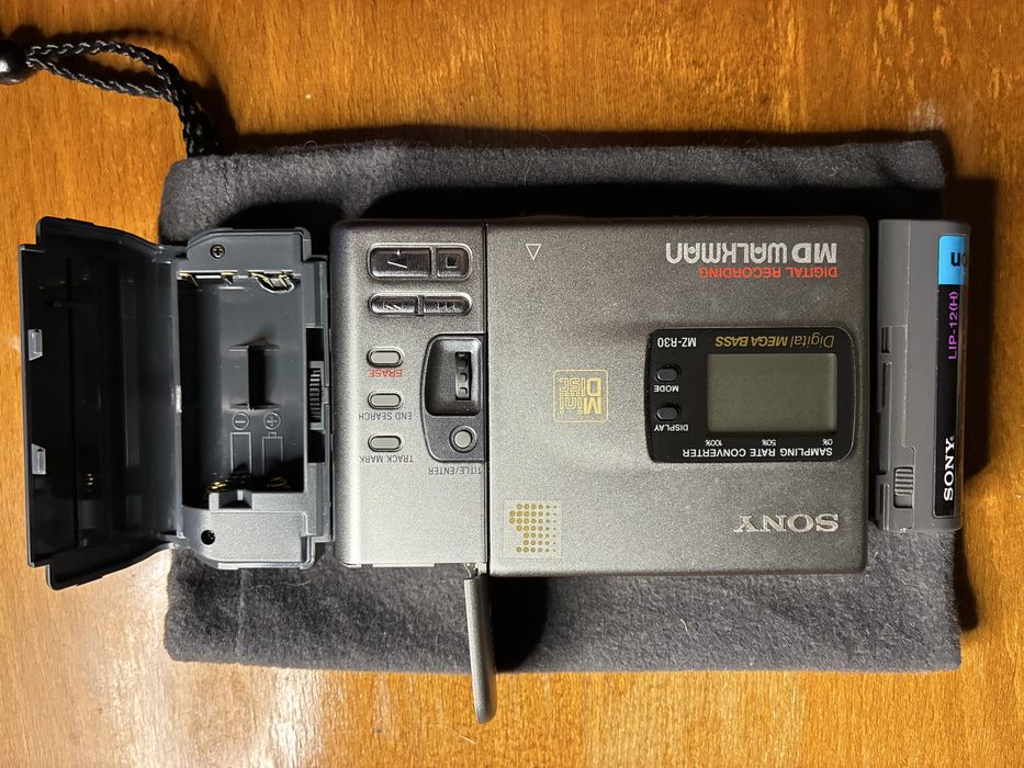 Sony minidisc player/recorder