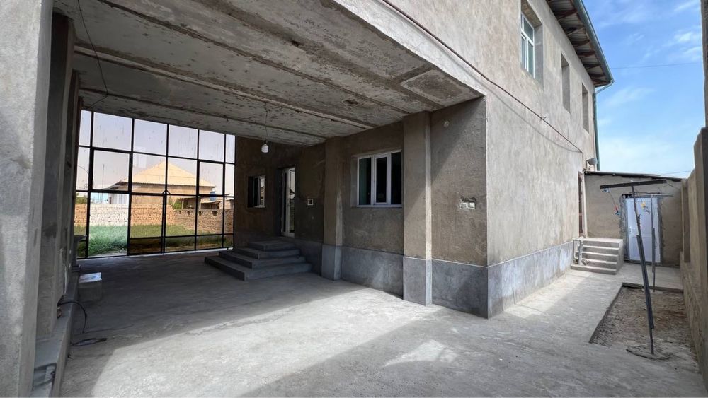 6 сотихли 2 этажли ховли сотилади