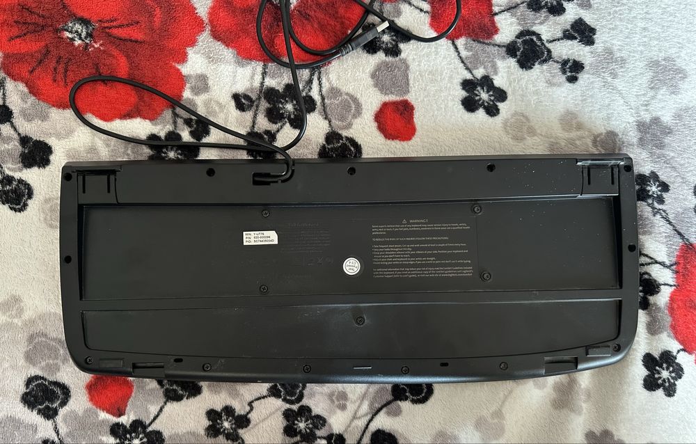 Продам клавиатуру Logitech USB