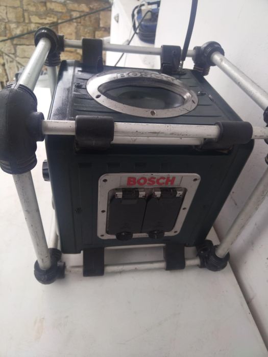 Зарядно/Радио GML 24V-CD BOSCH 
Радио BOSCH за строителни обекти 
0601