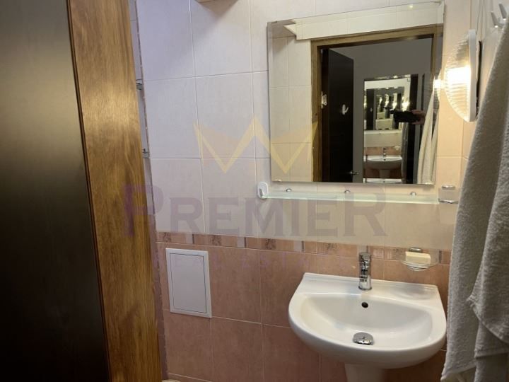 Дава се под наем Двустаен апартамент в Варна, ВИНС - 79 кв.м за 484.5 € - Снимка #8